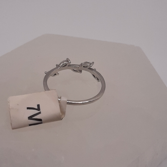 R813 Sterling Silver Vine Ring - Charmed Aroma - Picture 5 of 7